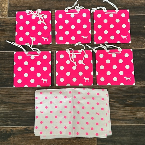 PINK Victoria's Secret Shopping Bags with Wrapping Papers - Picture 1 of 5